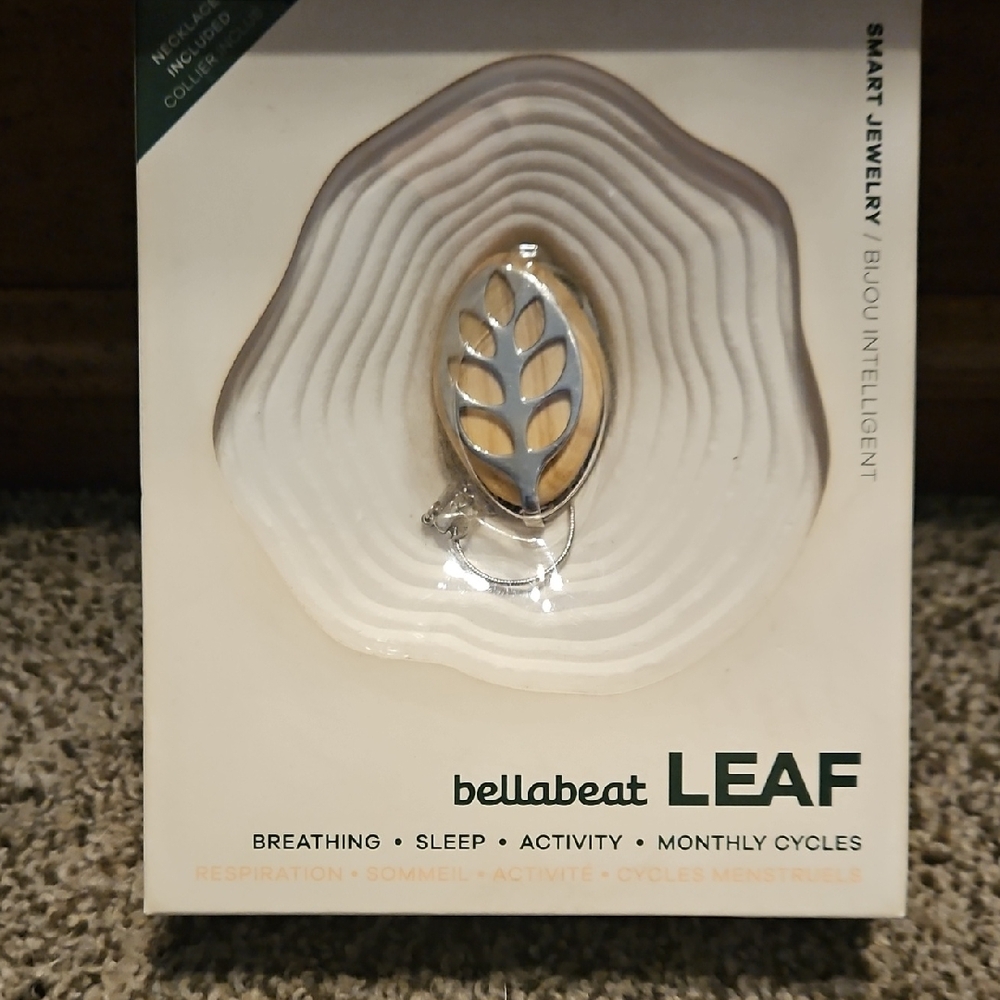 bellabeat LEAF Smart Jewelry Tracker in Silver